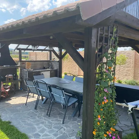 Kamenak Guest house